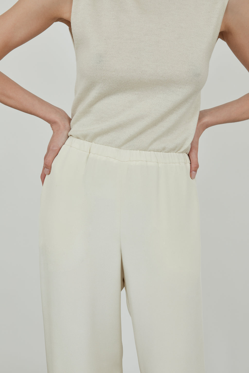 Cornelia trousers | Off White - Crepe silk