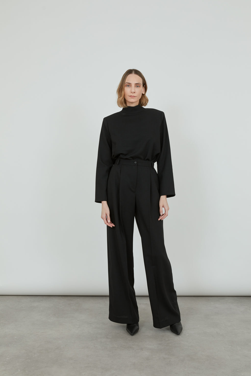 Dalida trousers | Black - Virgin wool
