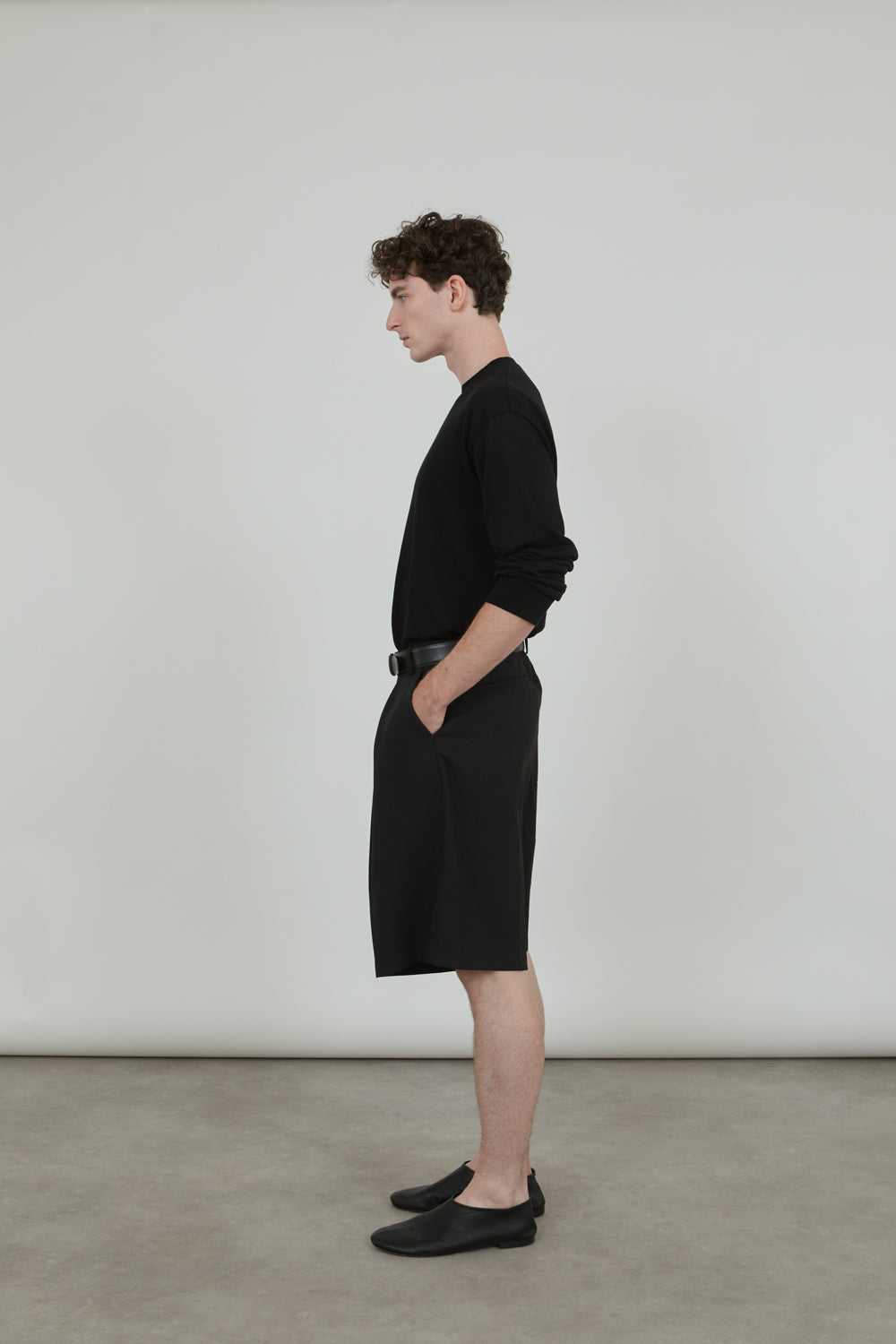 Frank Shorts | Black - Virgin wool