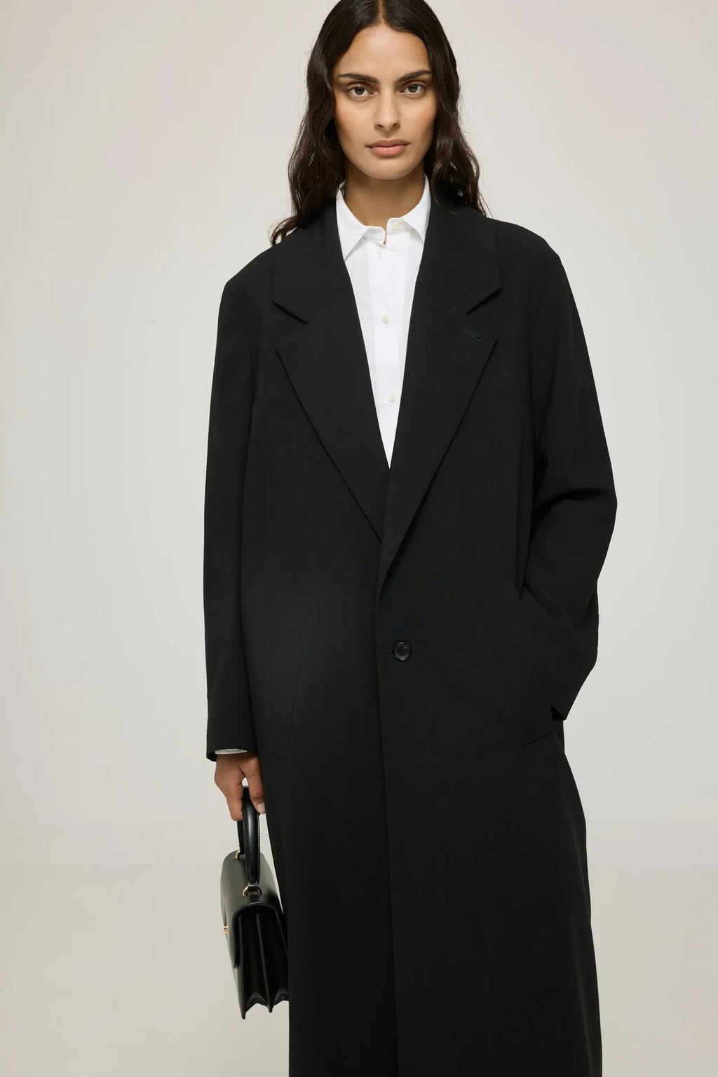 Rowan coat | Black - Virgin wool