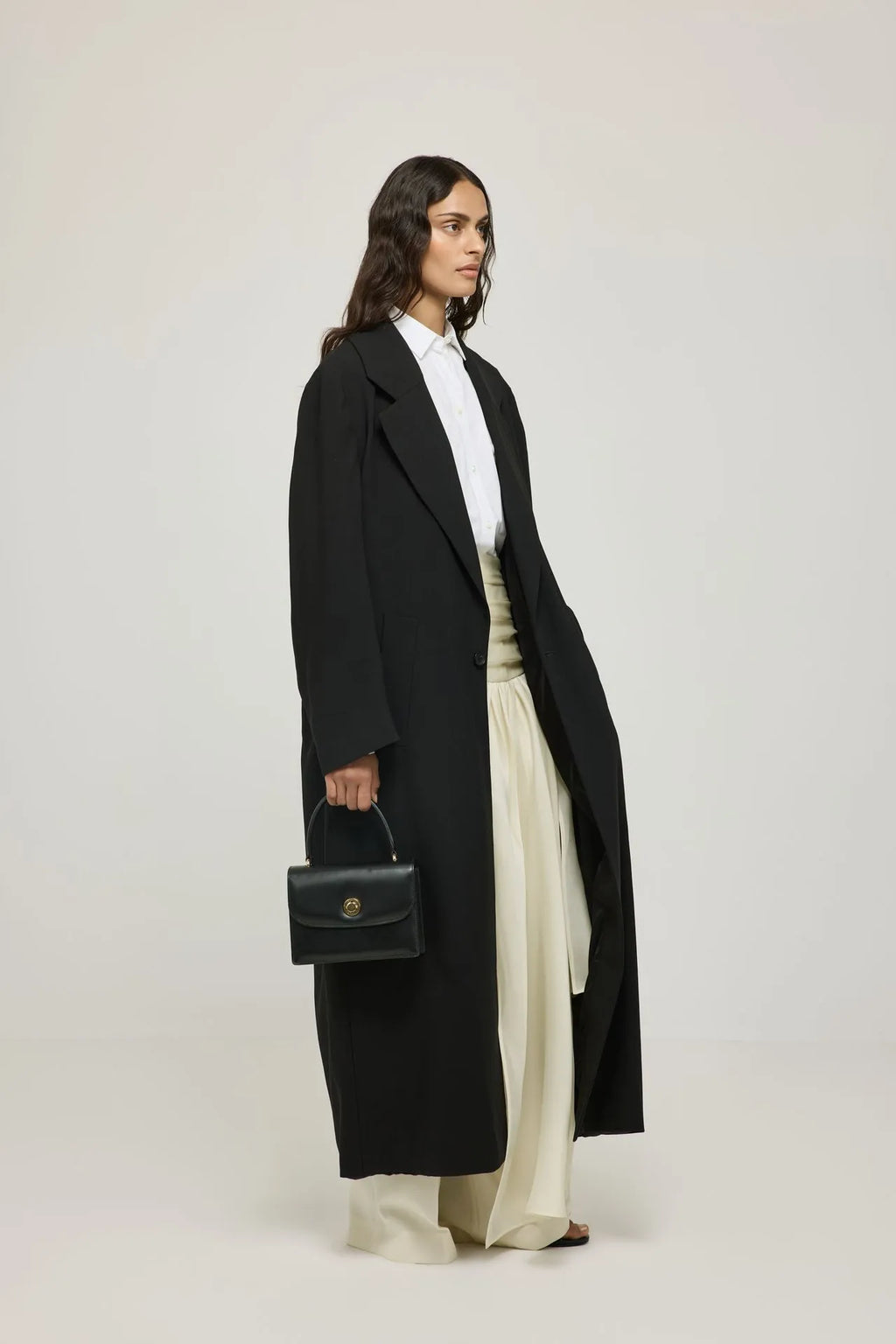 Rowan coat | Black - Virgin wool