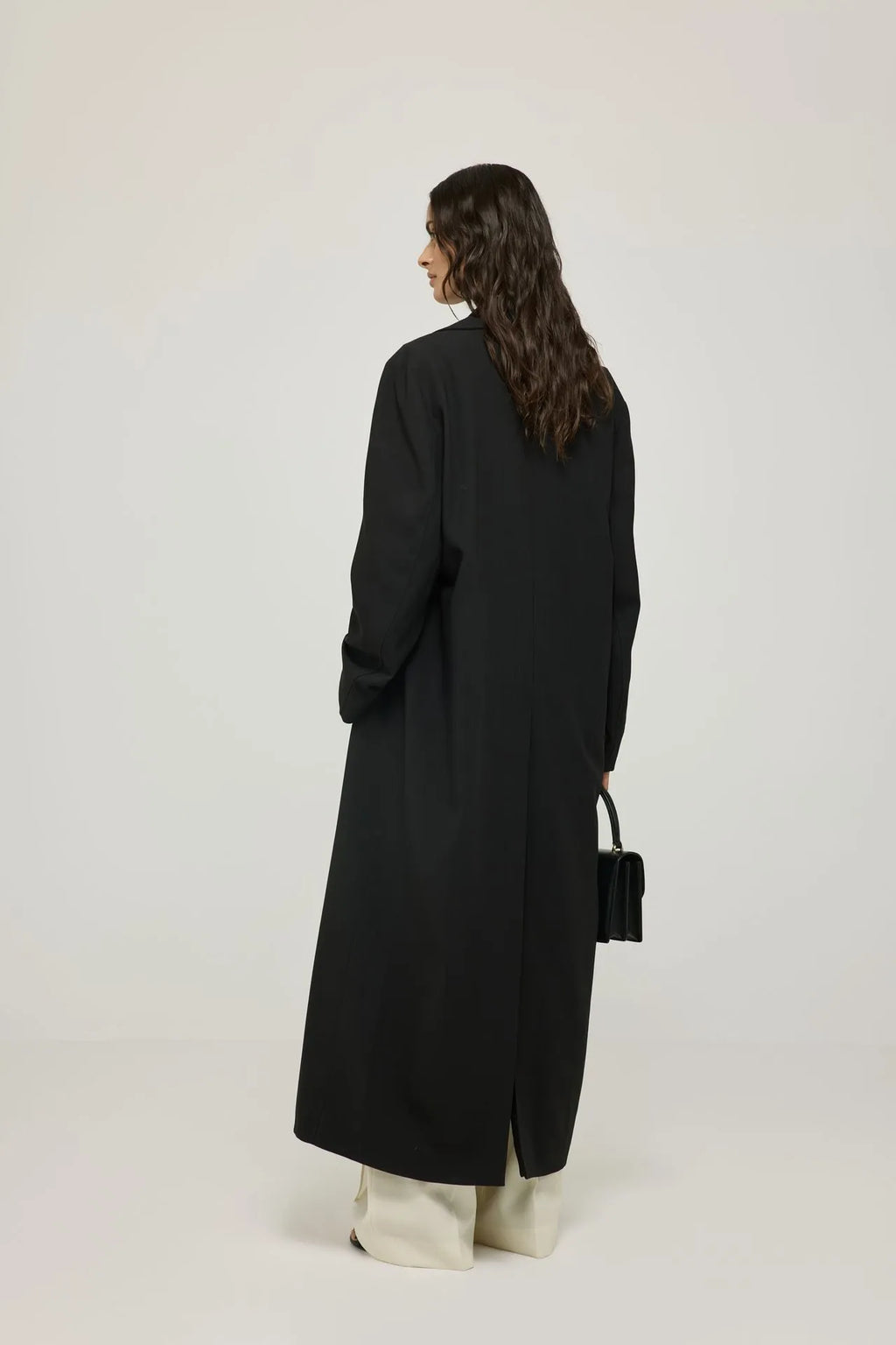 Rowan coat | Black - Virgin wool
