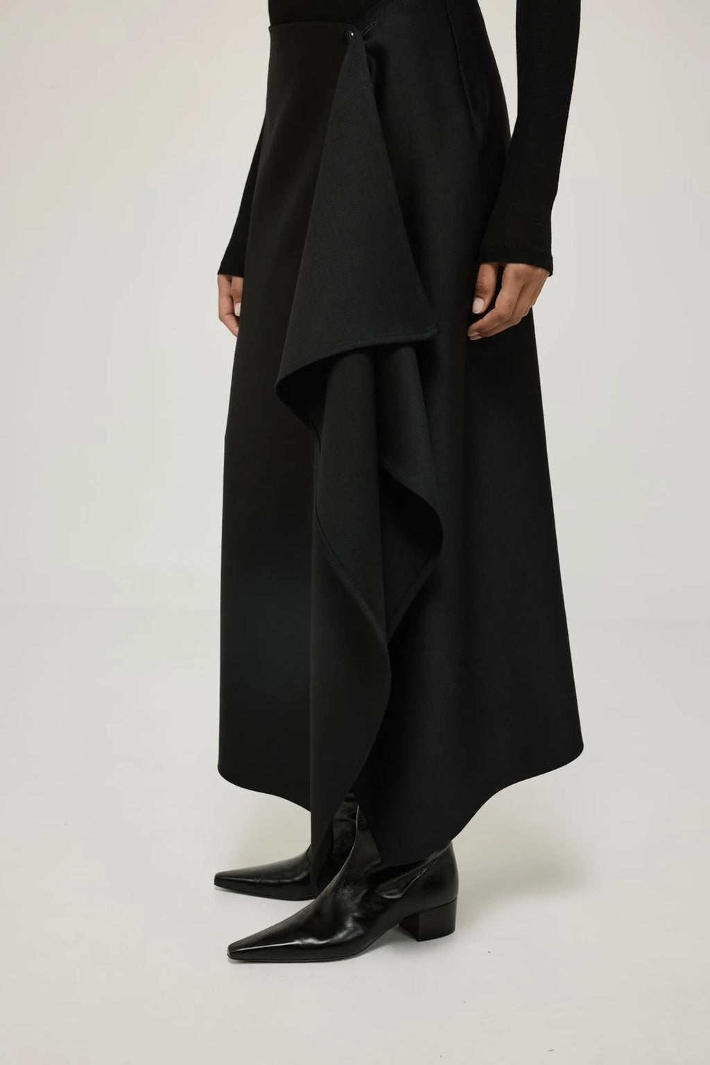 Persephone skirt | Black - Virgin wool