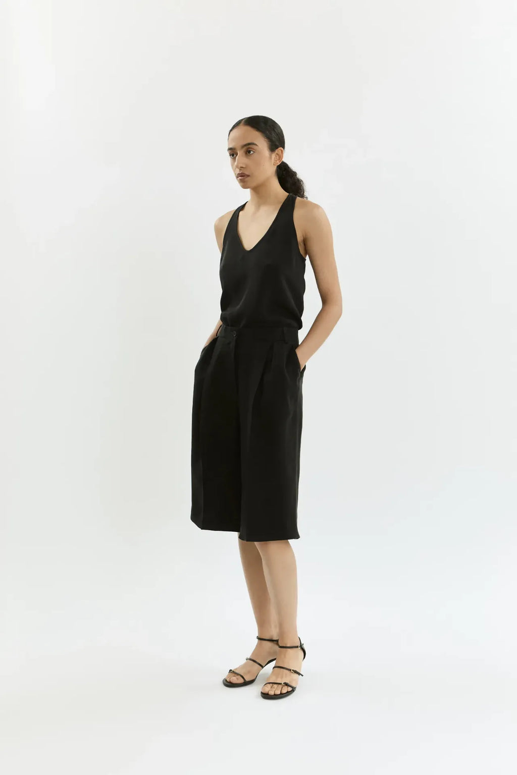 Piper bermuda shorts | Black - Linen silk blend