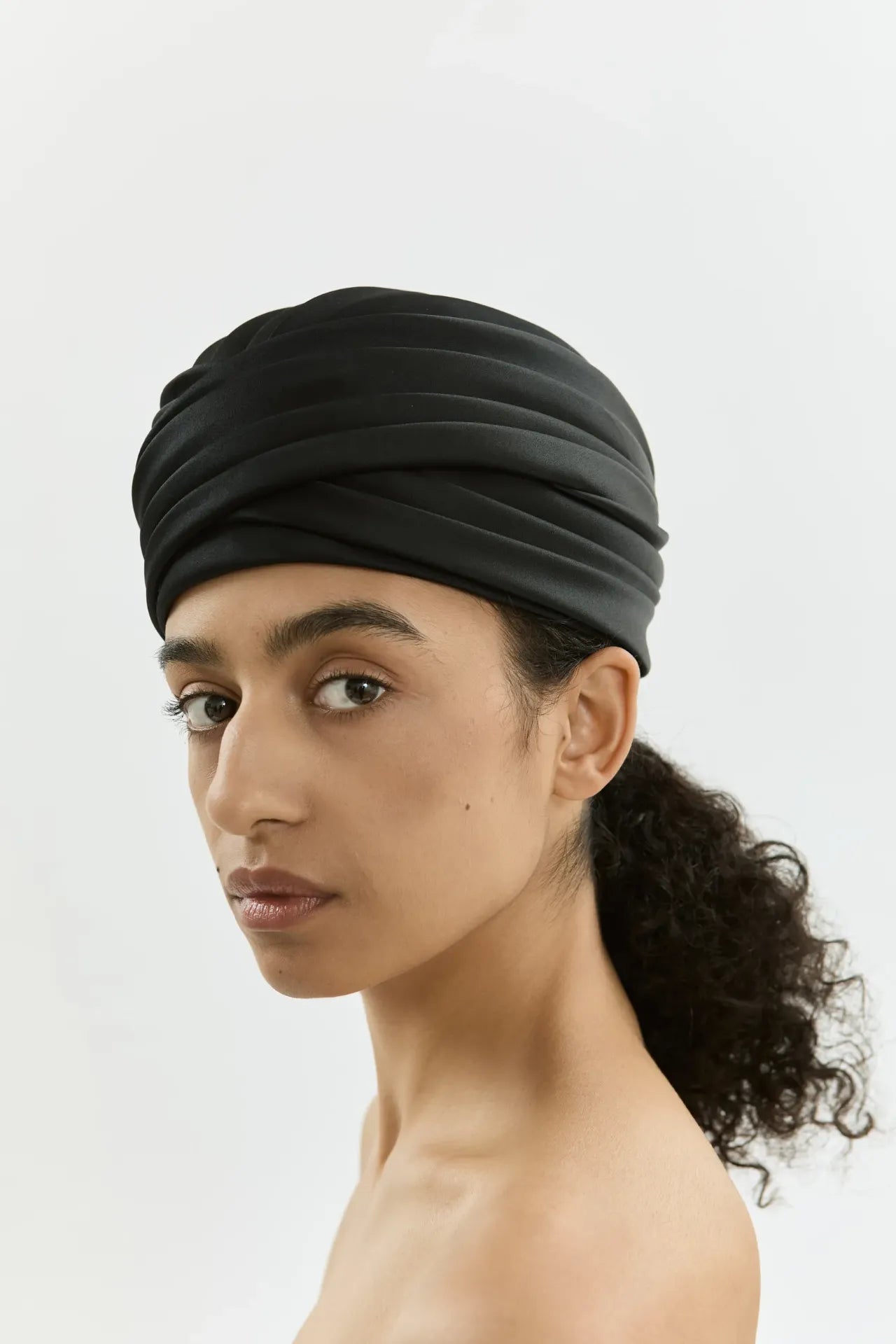 Tahia hat | Black - Organza silk