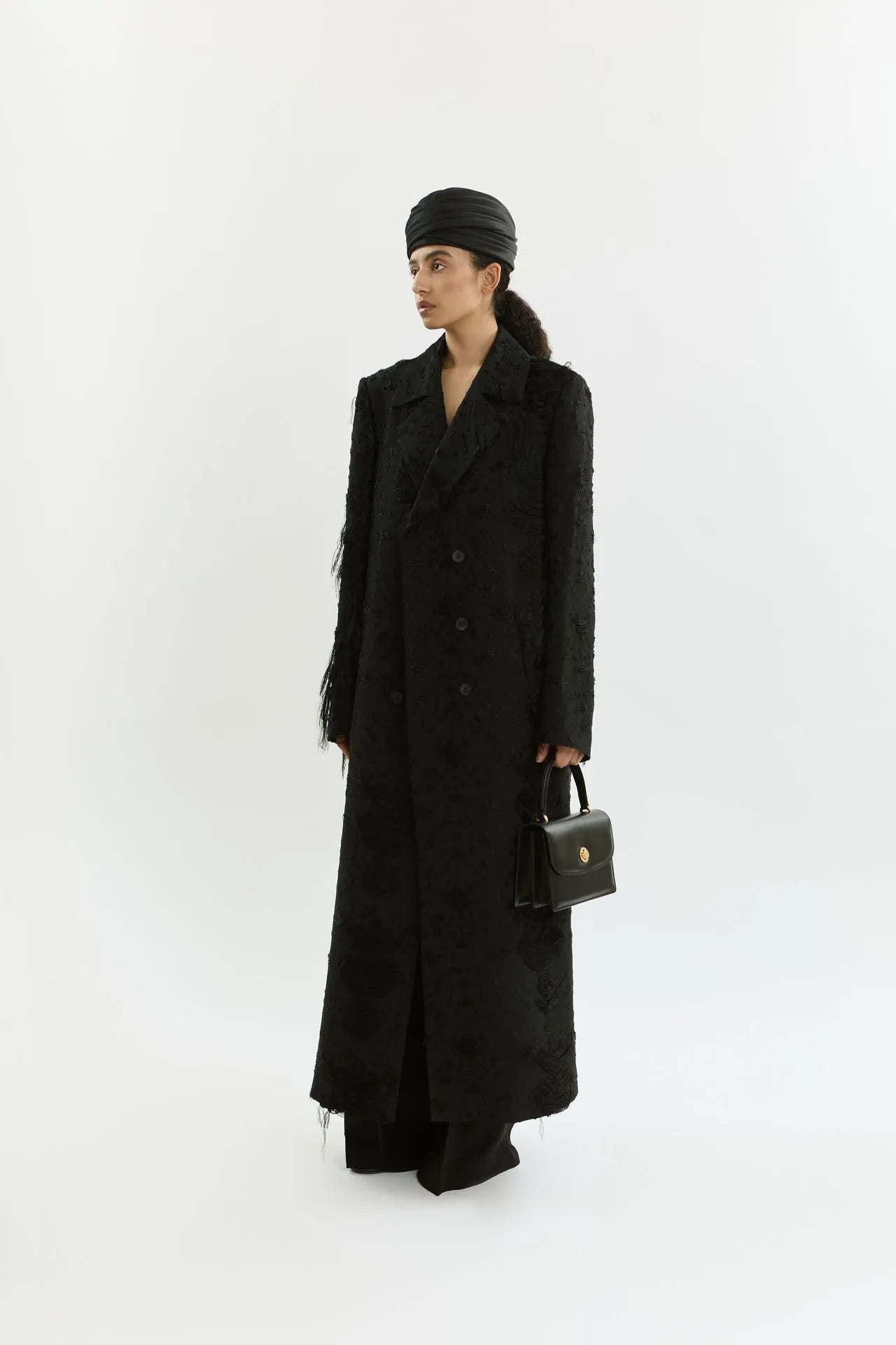 Arya coat file coupé | Black - Viscose