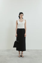 Front view Alvida skirt crepe silk Black