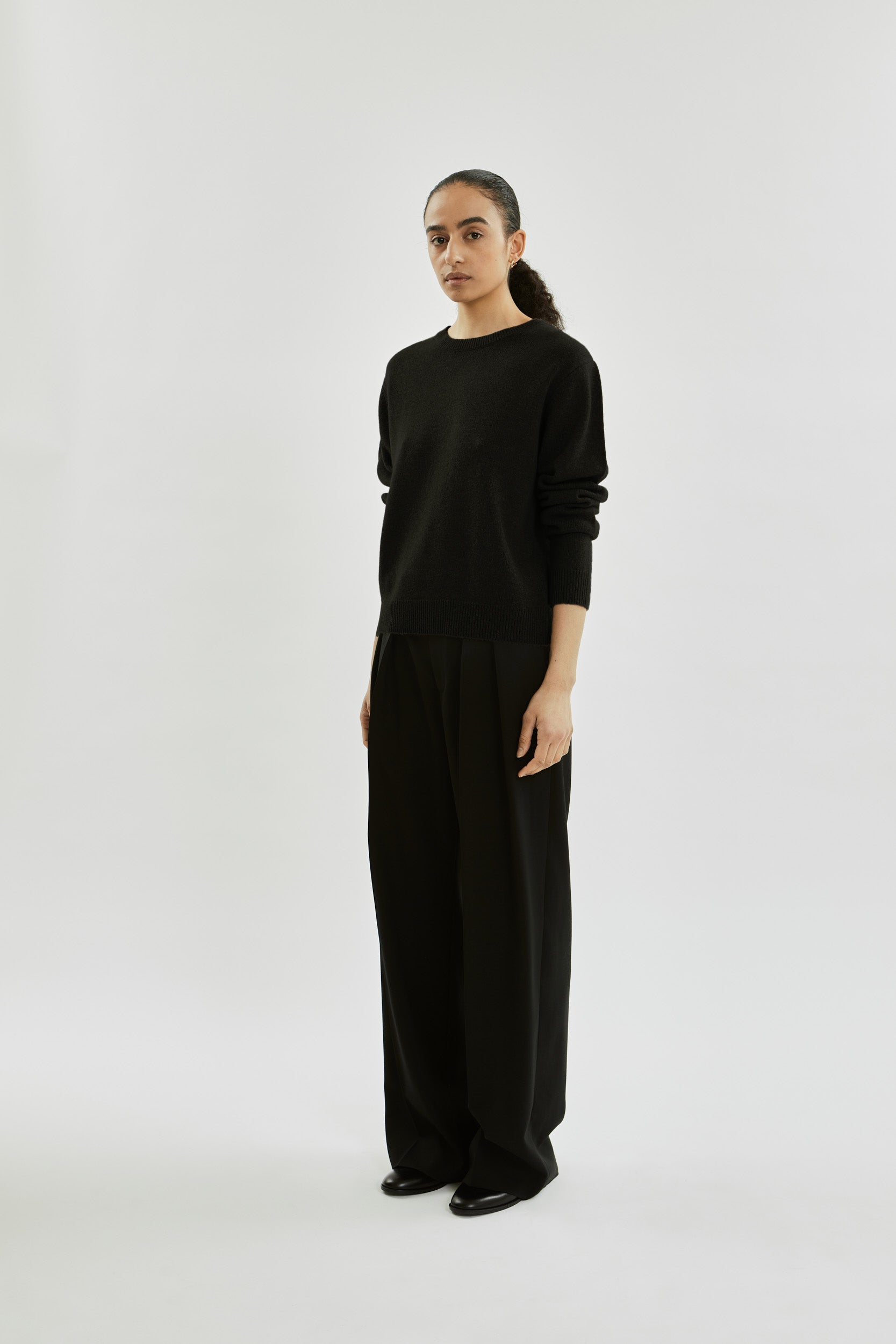 Amana毛衣|黑色 - 羊绒