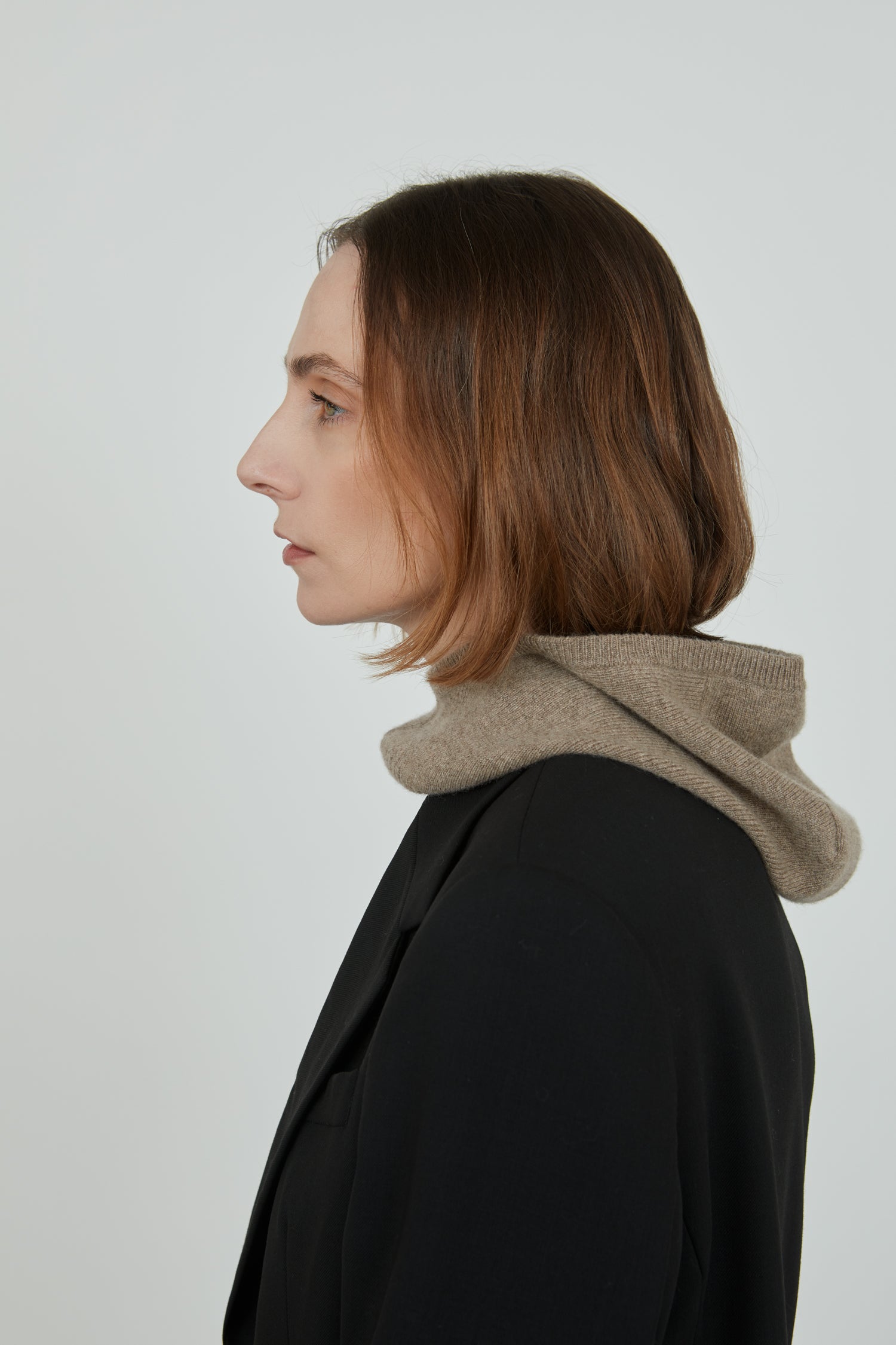 Cathy knitted balaclava hat | Biscuit - Cashmere