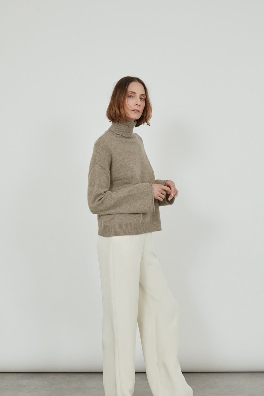 Alicia Knit | Biscuit - Cashmere