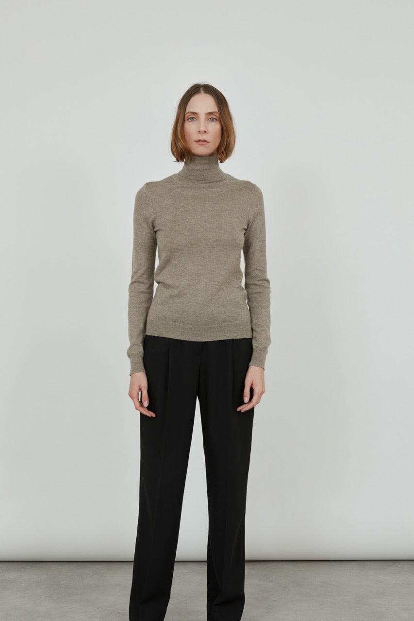 Frederica turtleneck knit | Biscuit - Ultrafine merino-cashmere-silk blend