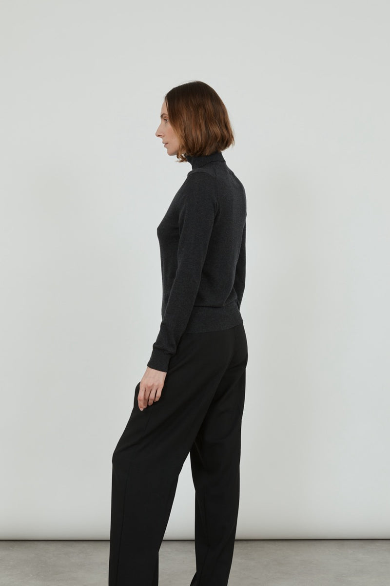 Frederica turtleneck knit | Dark grey - Ultrafine merino-cashmere-silk blend