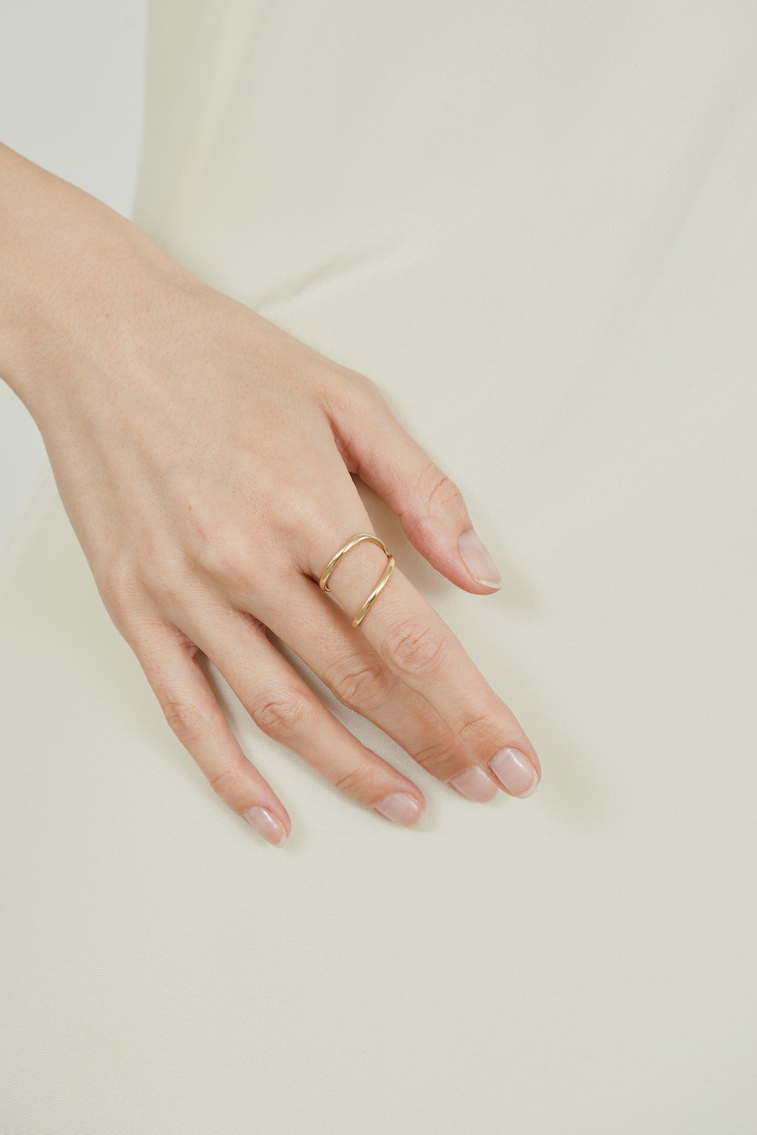 Elara ring | 18K gold