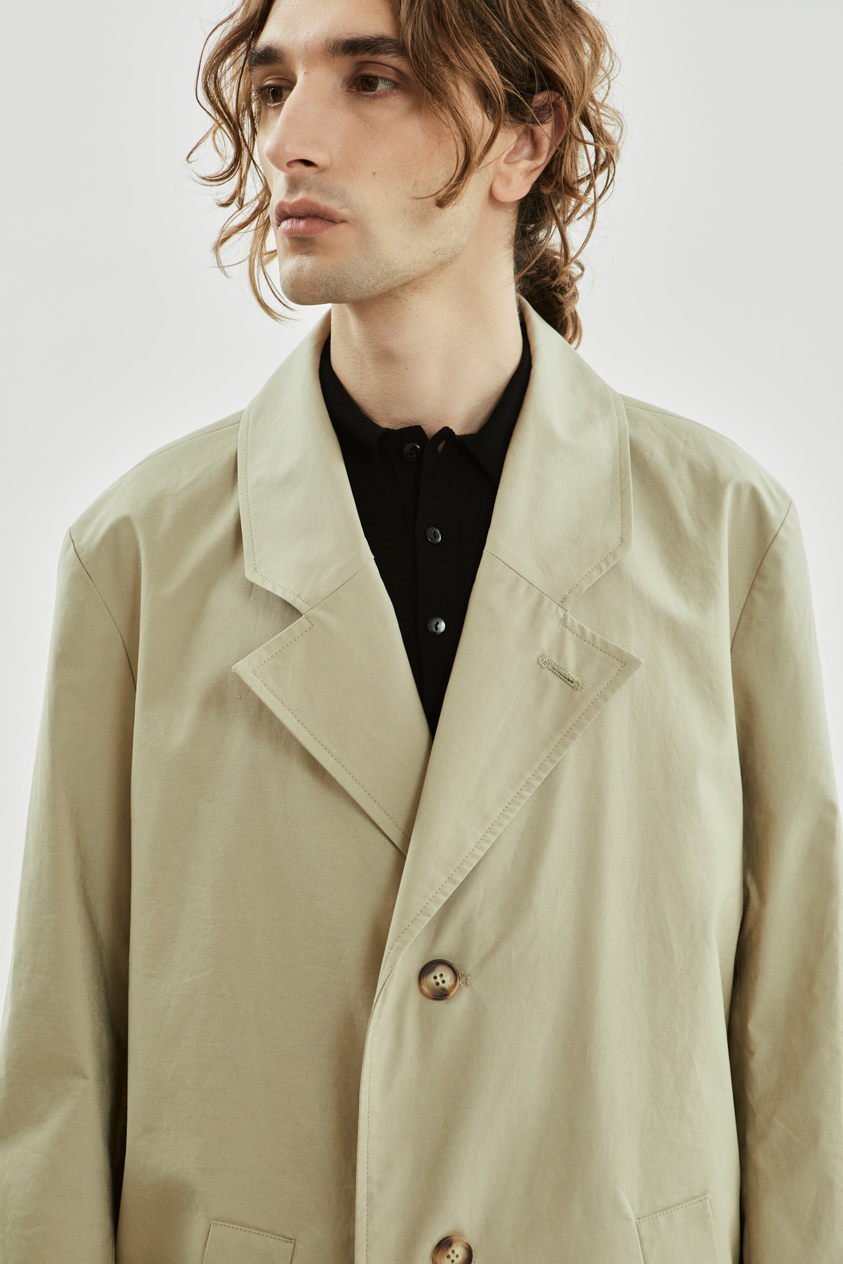 La Collection – Ezra Coat in Beige Water-Repellent Organic Cotton