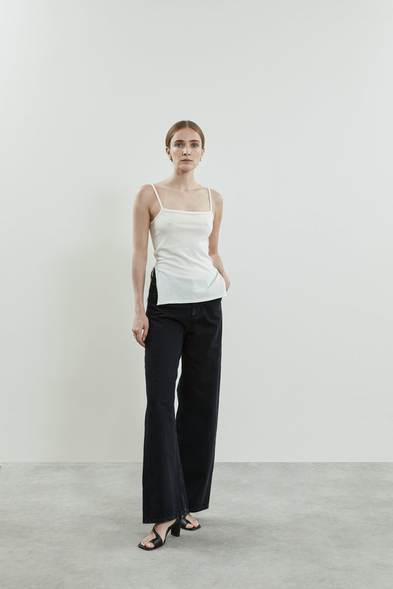 Front view of the off-white Harlow knitted top in cotton knit, featuring a square neckline.