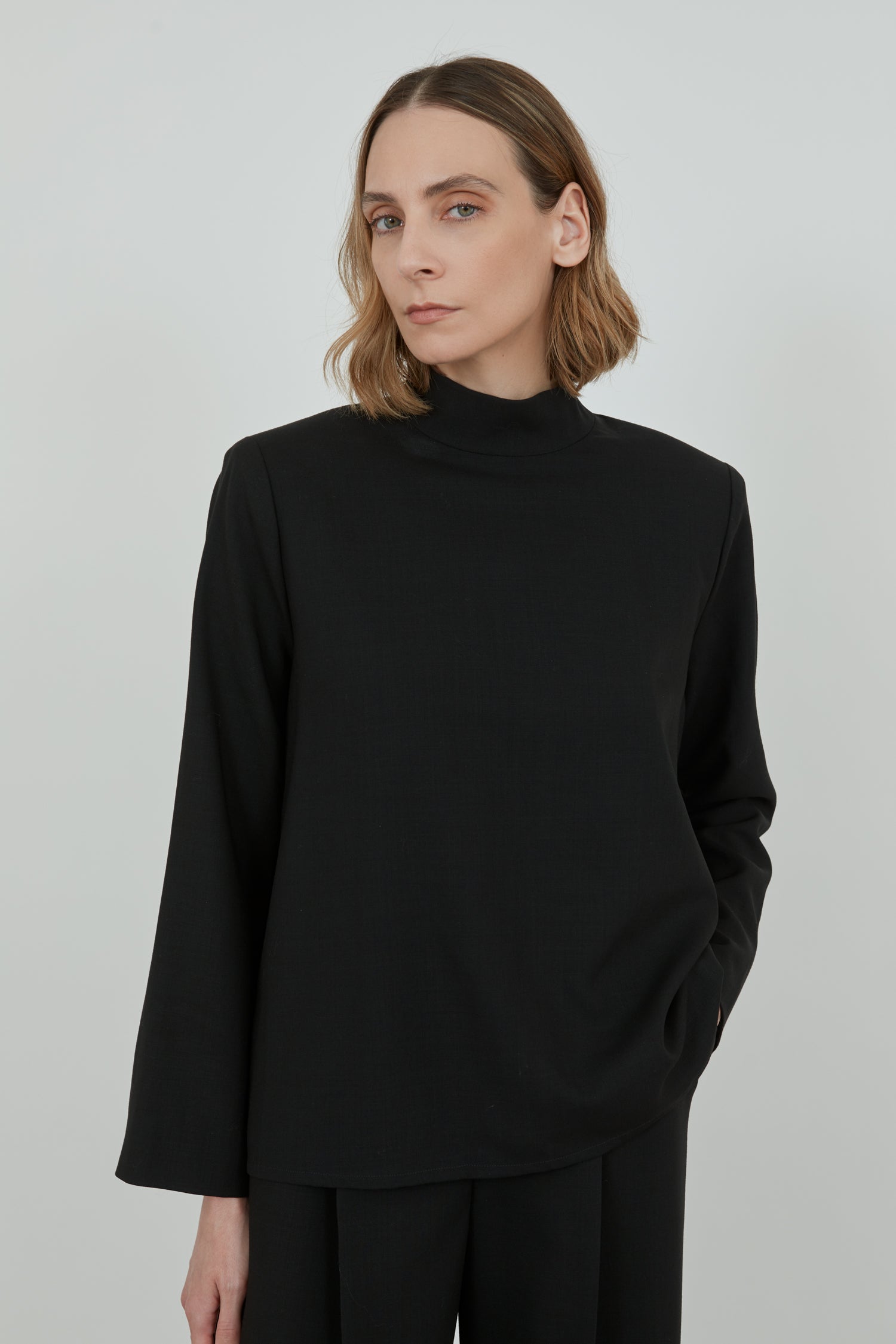 Jacoba blouse | Black - Virgin wool