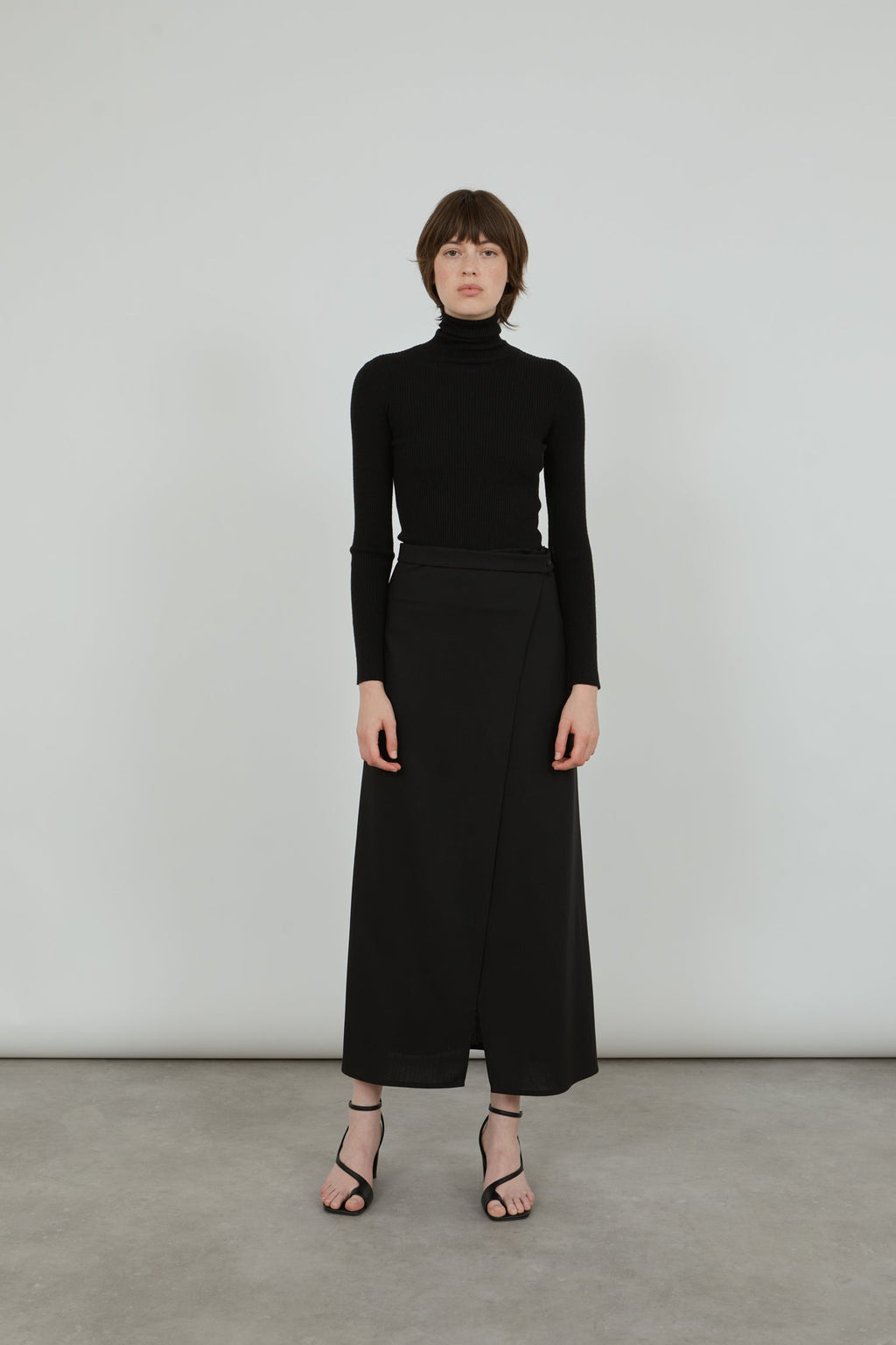 Jun Wrap Skirt | Black - Virgin Wool