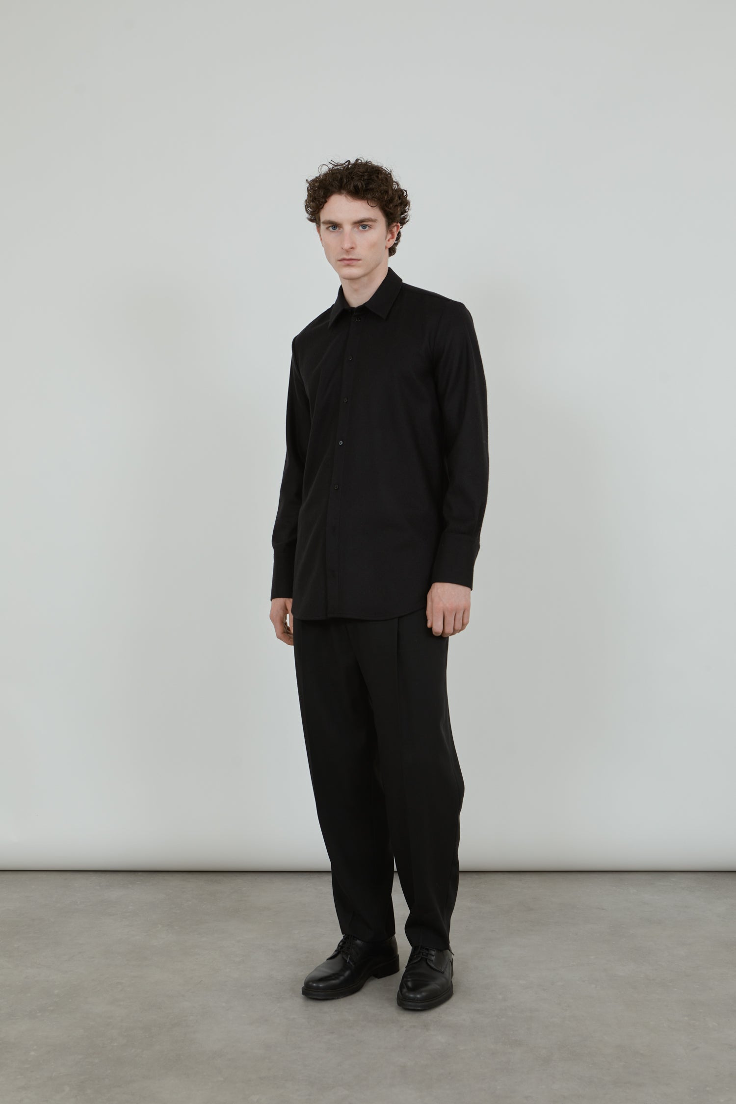 Adam shirt | Black - Virgin wool