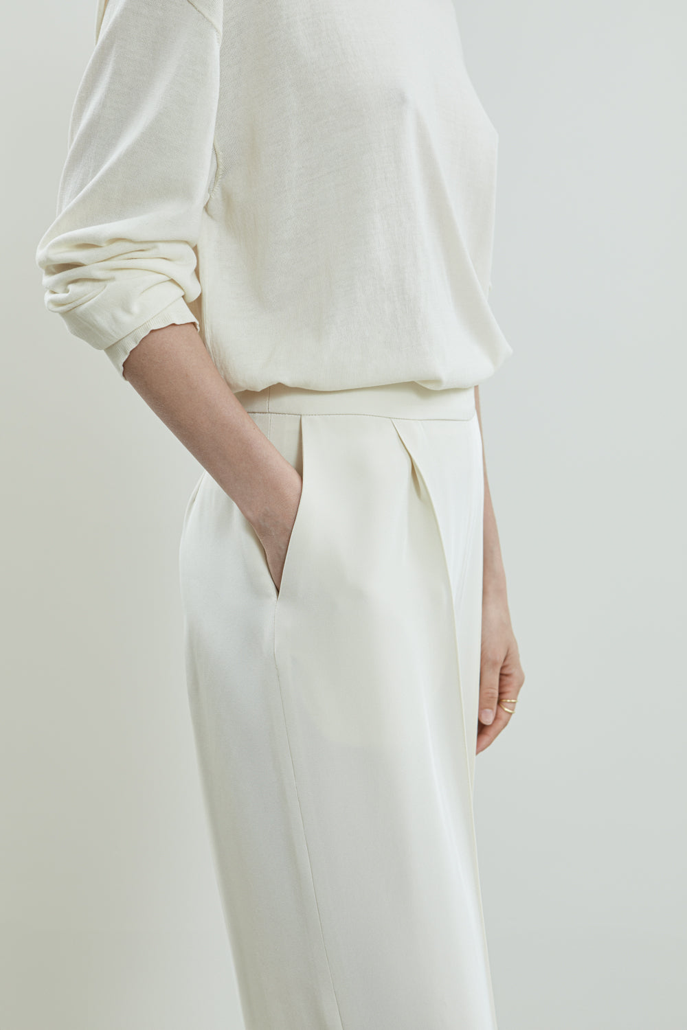 Asami trousers | Off white - Crepe silk