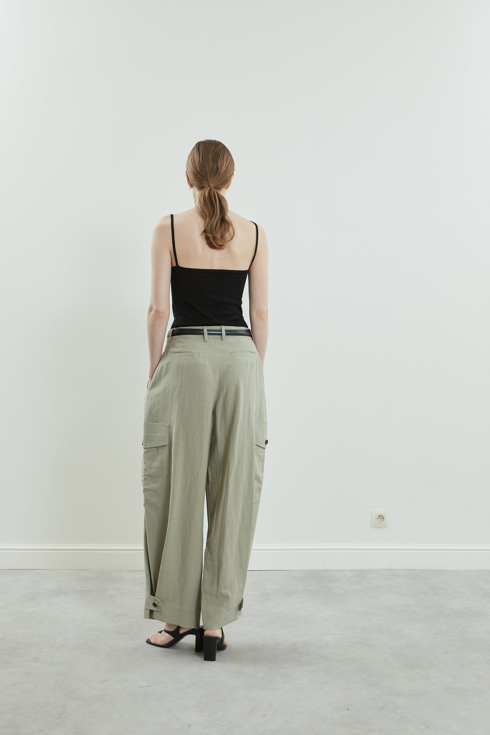 Stein short trousers | Sage - Linen