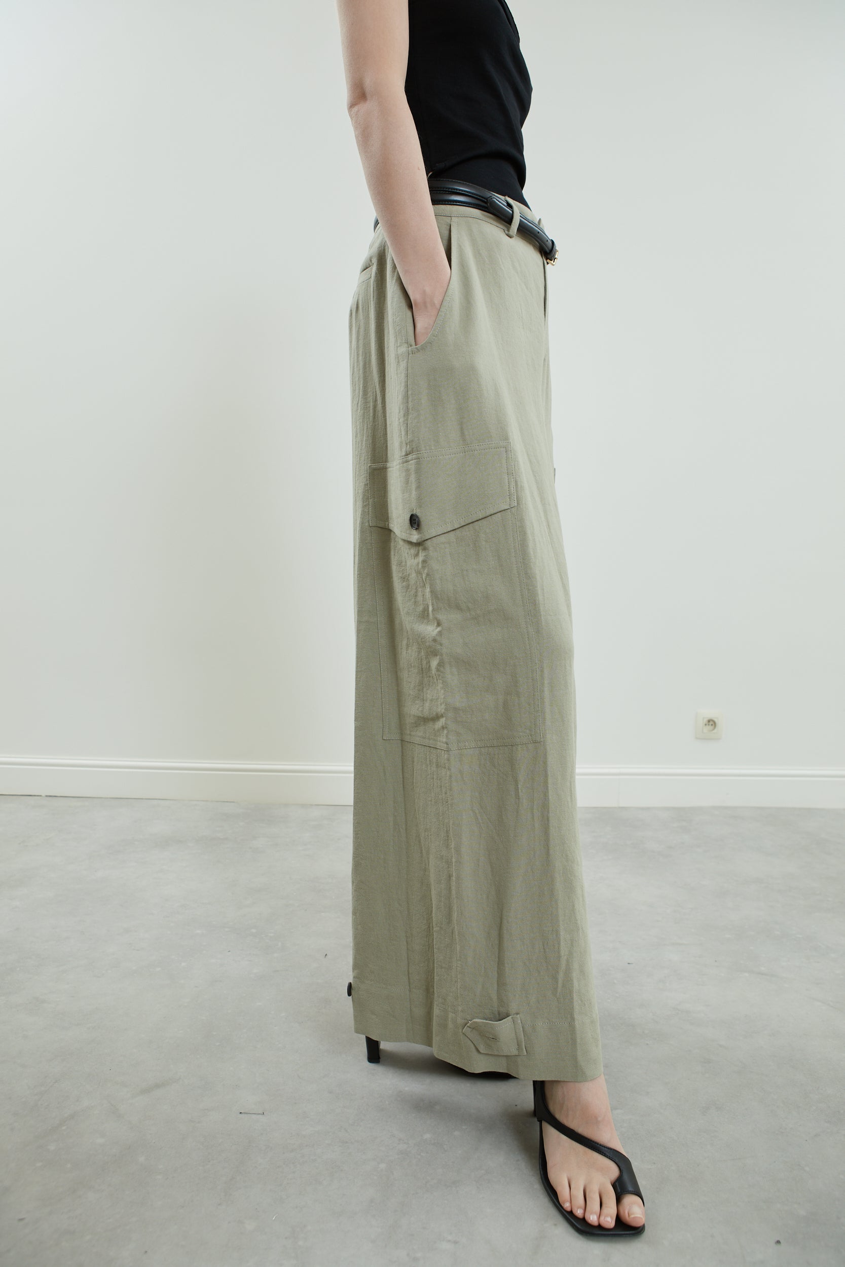 Stein short trousers | Sage - Linen