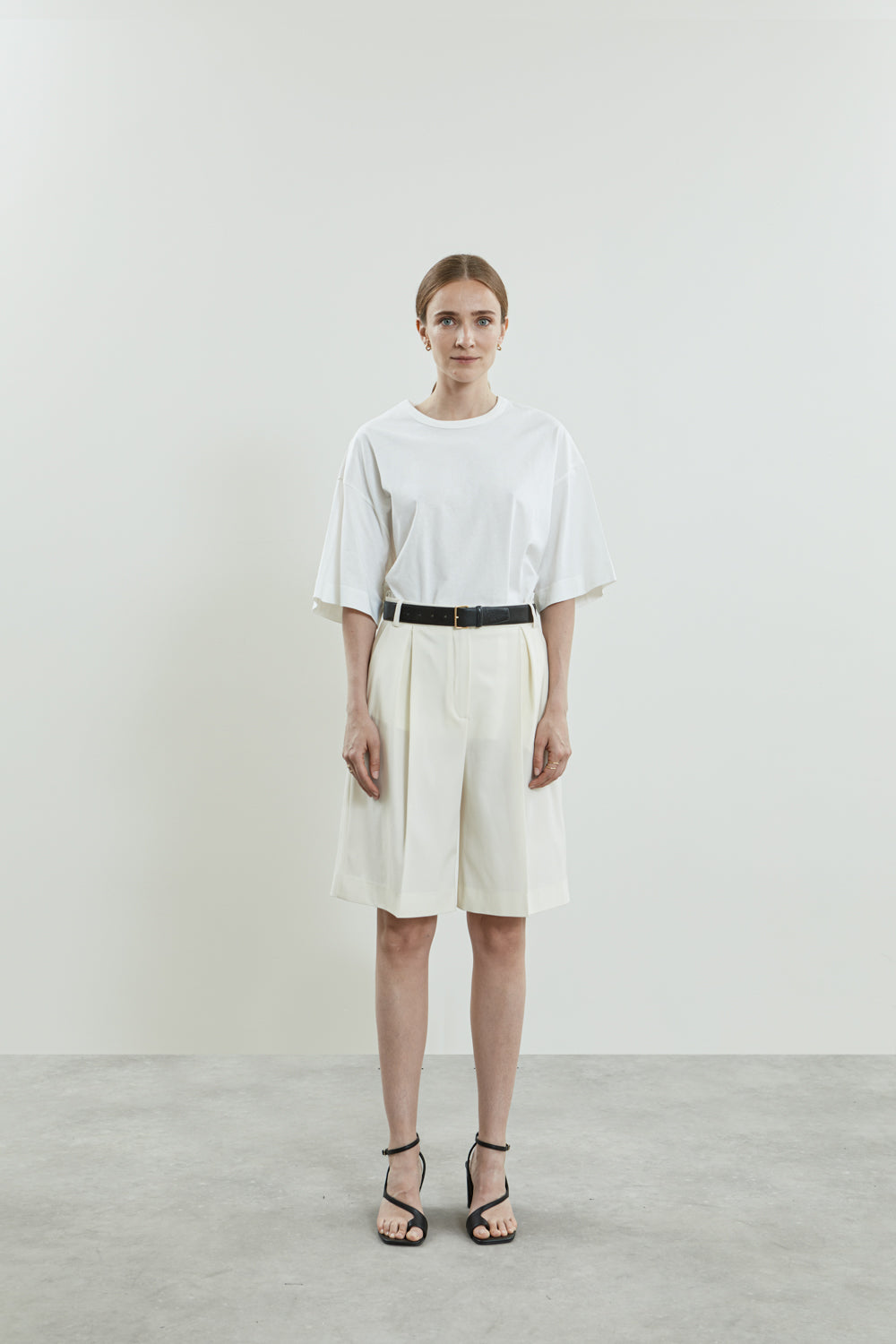 Frankie bermuda Shorts | Off white - Virgin Wool