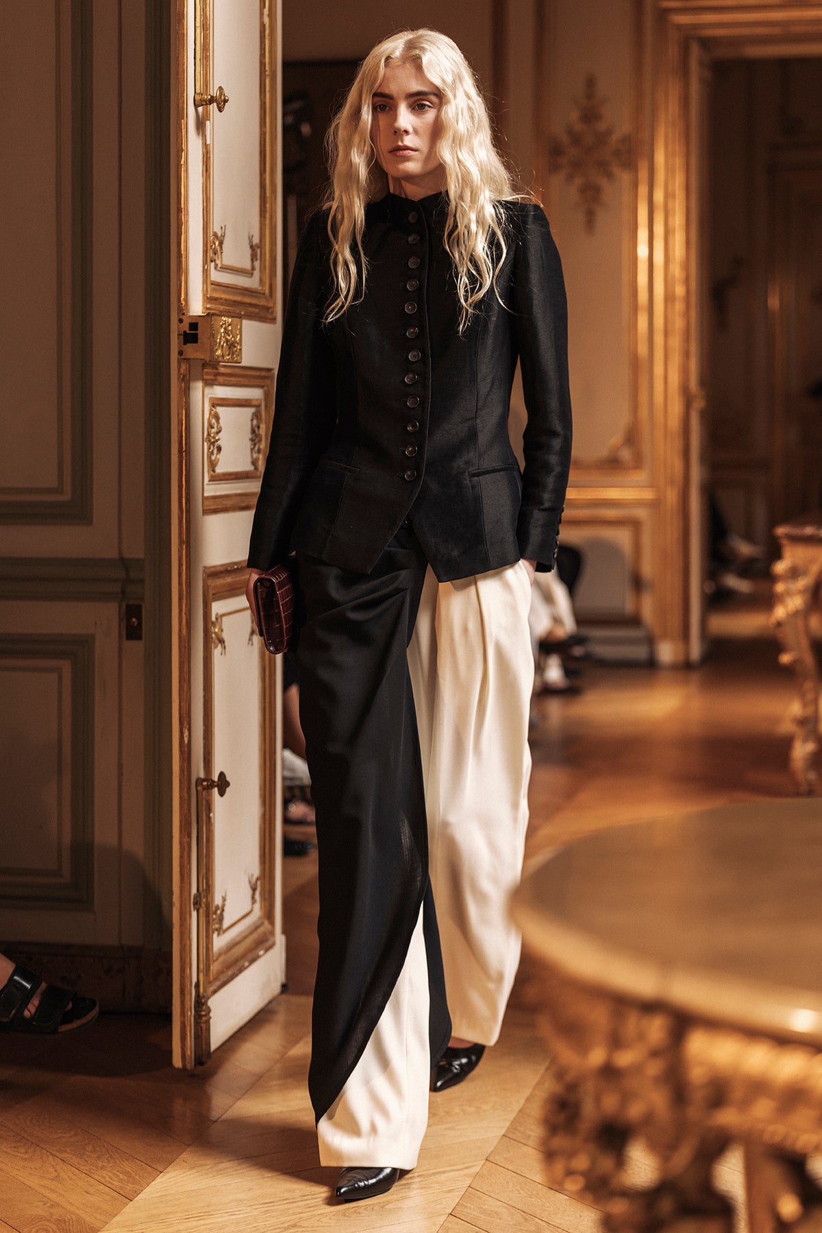 Look 1