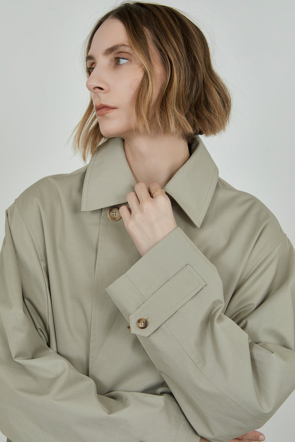 Marike raincoat | Beige - Water repellent organic cotton