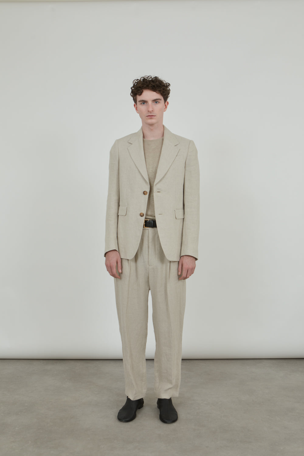 Full view of the Morris blazer with styling options.