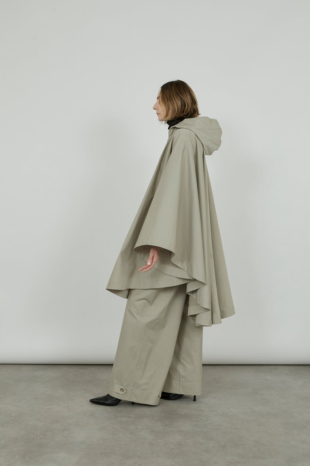 Odin poncho | Beige - Water repellent organic cotton