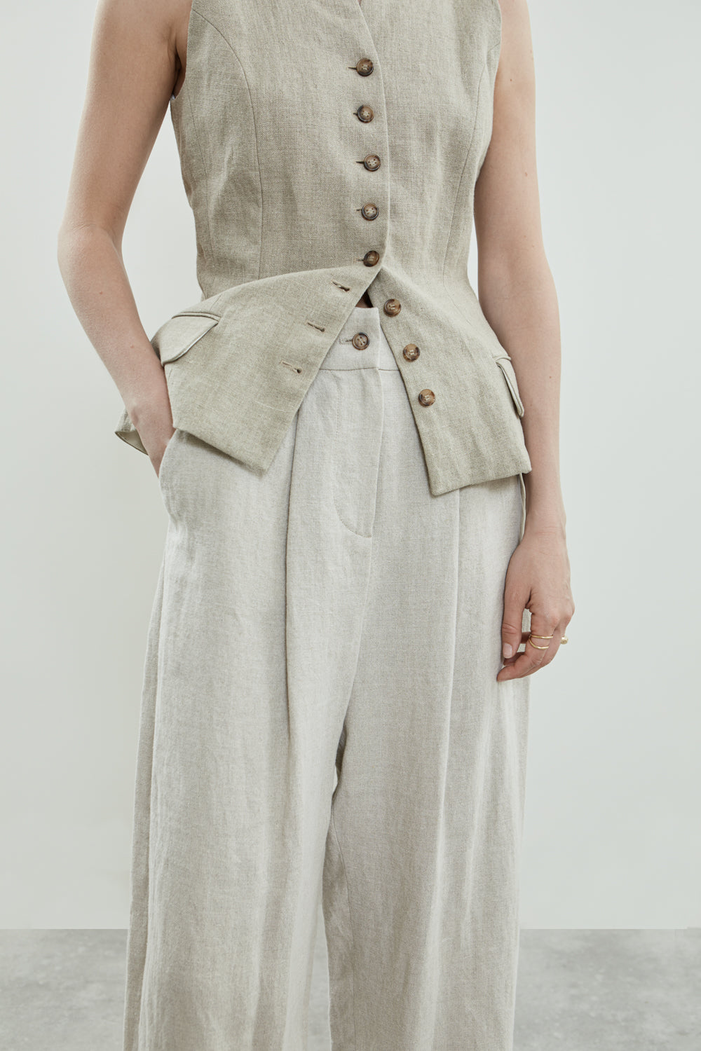 Front view of the Sada trousers.