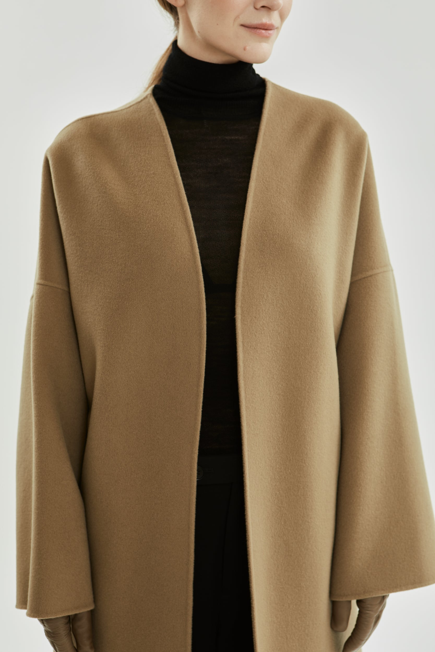 L'AUBEBLANC Constructive Wool Short Coat La Collection | Tailored