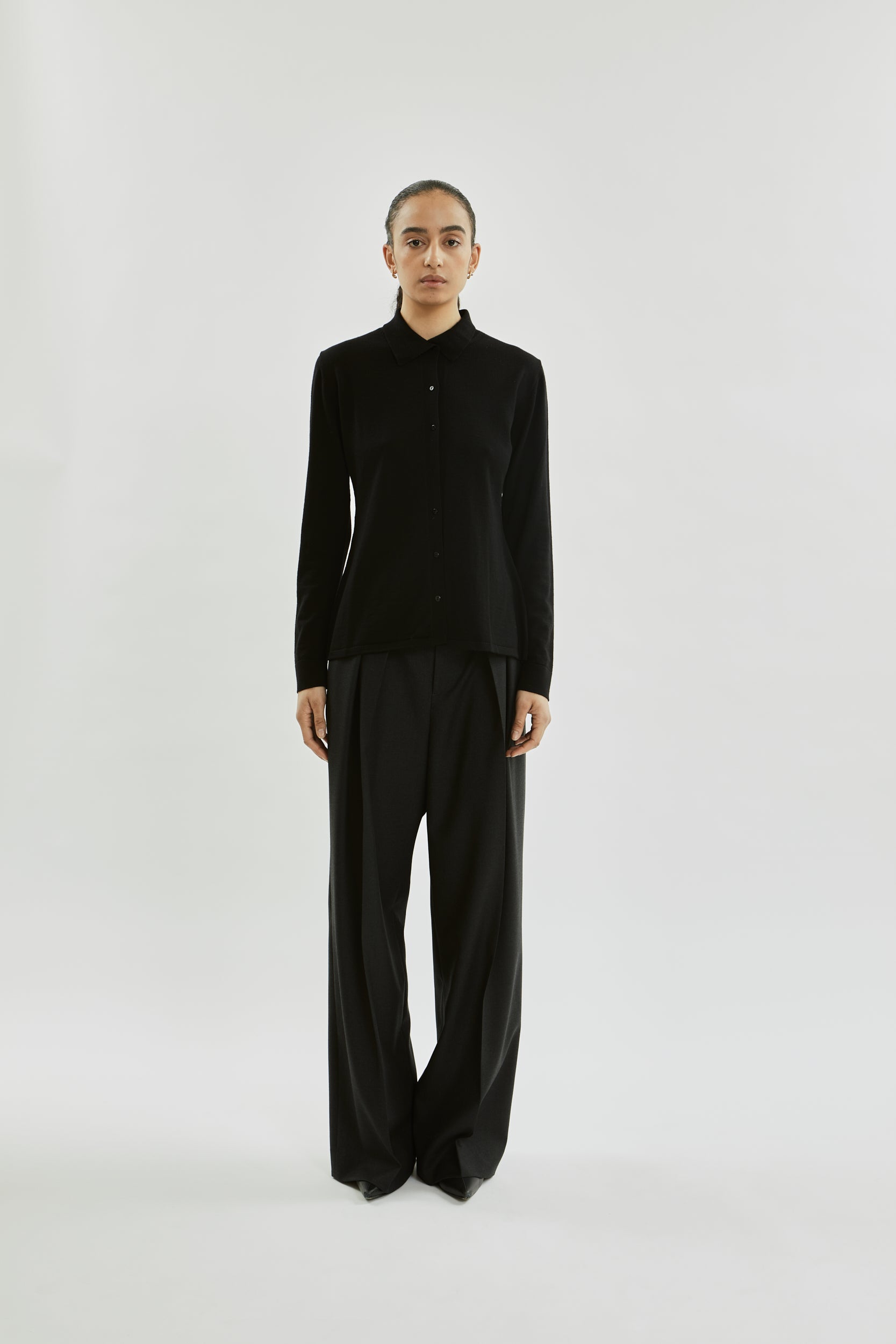 Violet cardigan | Black - Virgin merino wool