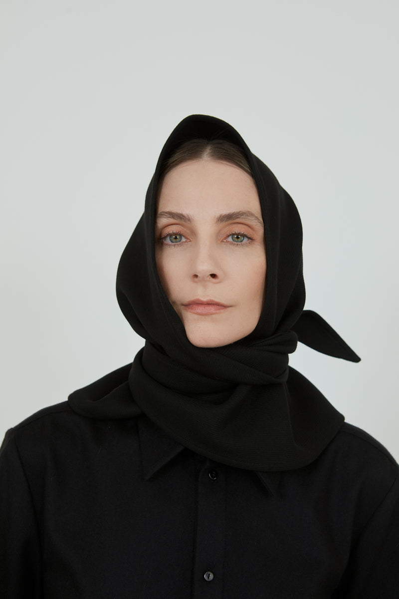 Yolanda head scarf | Black - Recycled  wool