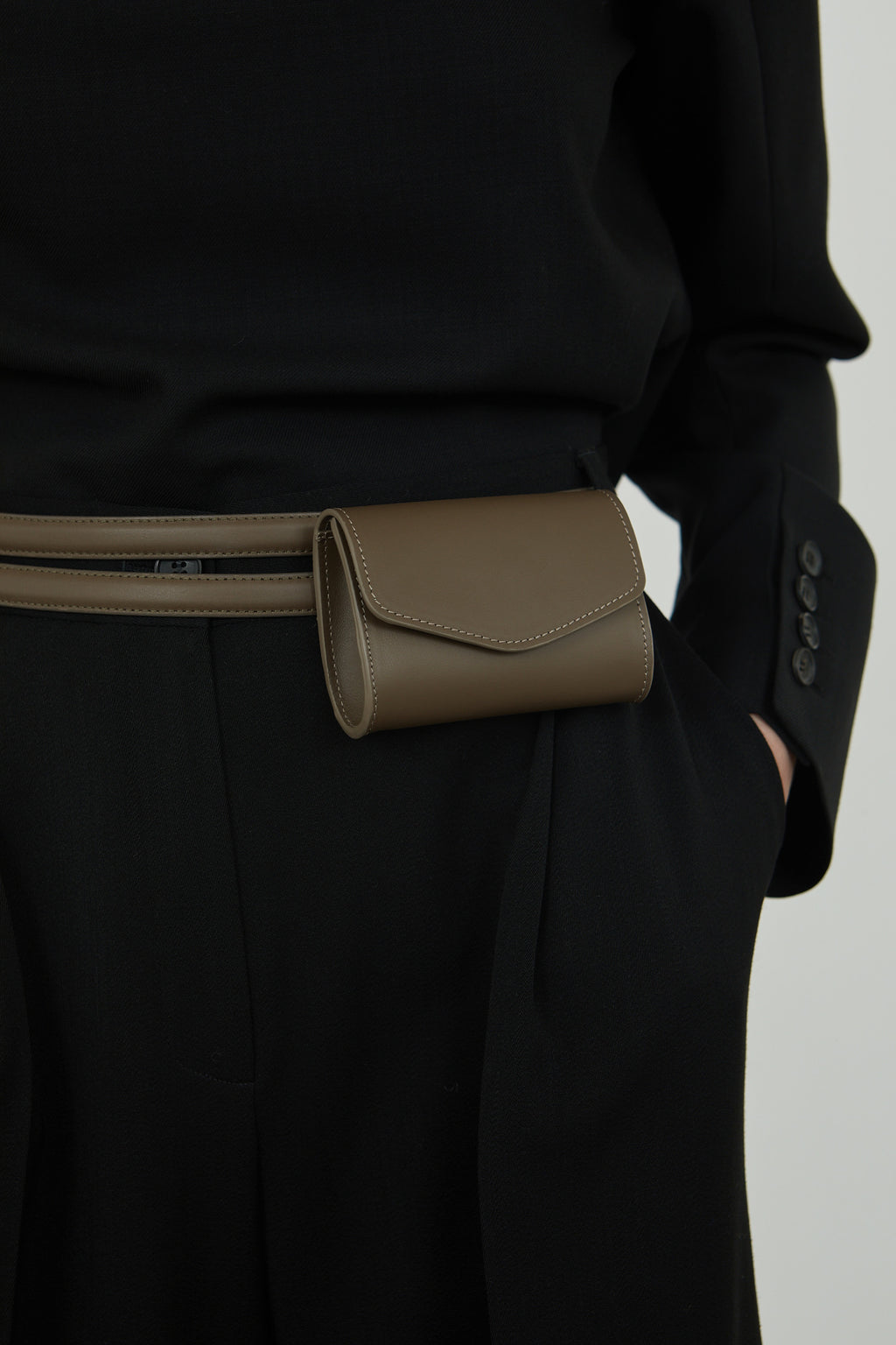 Luca wallet belt bag | Smoked moss - Leather